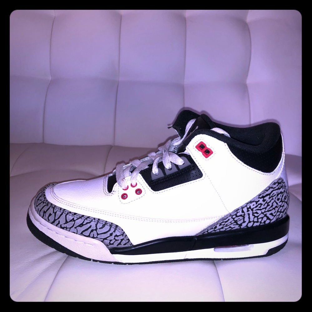 Air Jordan 3 Retro size 7.0 youth